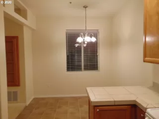 Photo #2: 20053353 Listing