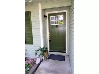 Photo #1: 20054773 Listing