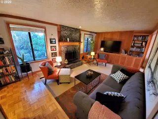 Photo #3: 20054773 Listing