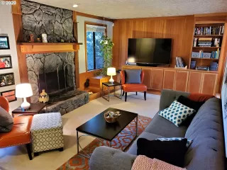 Photo #4: 20054773 Listing