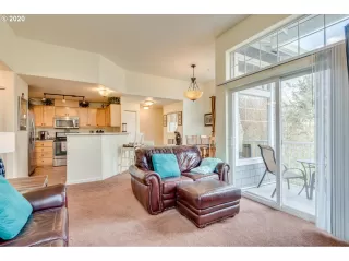 Photo #6: 20054997 Listing 