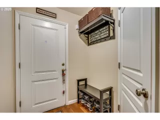 Photo #1: 20055336 Listing 