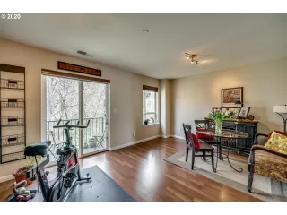 Photo #4: 20055336 Listing 