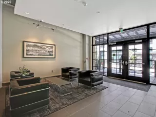 Photo #2: 20057228 Listing 