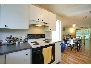 Photo #3: 20057344 Listing