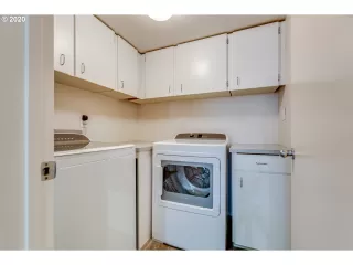 Photo #2: 20057358 Listing