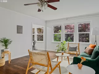 Photo #2: 20058170 Listing