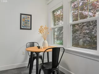 Photo #6: 20058170 Listing