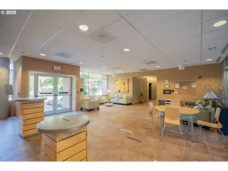 Photo #3: 20058636 Listing