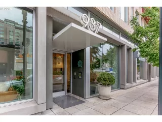 Photo #1: 20059557 Listing