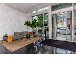 Photo #2: 20059557 Listing