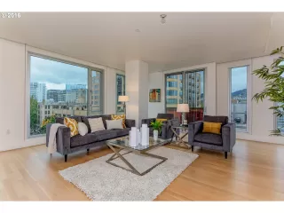 Photo #3: 20059557 Listing