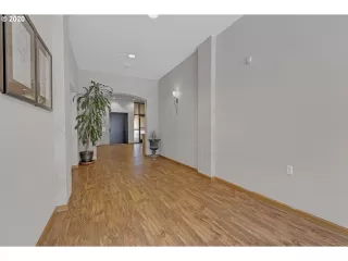 Photo #1: 20059771 Listing