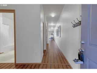 Photo #3: 20059771 Listing