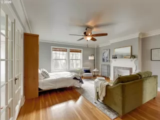 Photo #6: 20060957 Listing