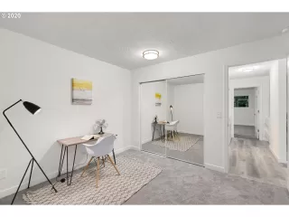 Photo #5: 20061859 Listing 