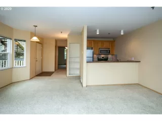 Photo #4: 20062172 Listing 