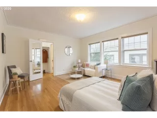 Photo #3: 20062387 Listing