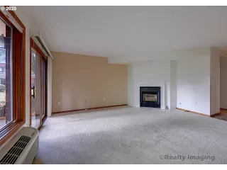 Photo #2: 20062765 Listing 