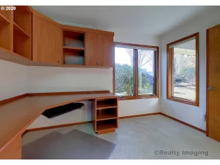 Photo #6: 20062765 Listing 