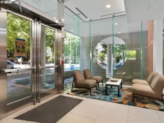 Photo #2: 20062809 Listing