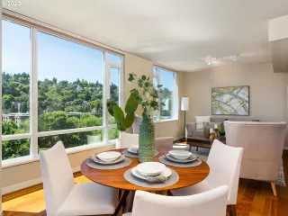 Photo #6: 20062809 Listing