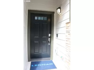 Photo #5: 20063657 Listing