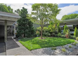 Photo #1: 20064094 Listing