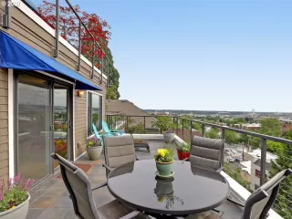 Photo #4: 20065134 Listing