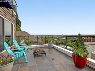 Photo #6: 20065134 Listing