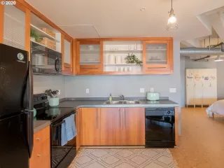 Photo #3: 20066225 Listing 