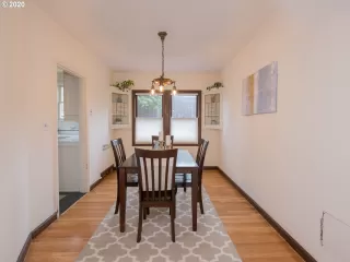 Photo #5: 20068181 Listing 