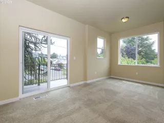 Photo #5: 20068262 Listing 