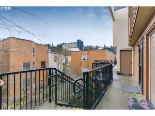 Photo #1: 20068954 Listing