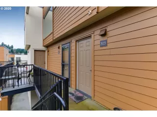 Photo #2: 20068954 Listing