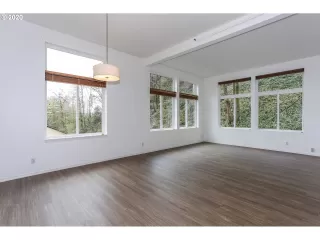 Photo #4: 20071490 Listing