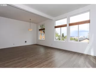 Photo #5: 20071490 Listing