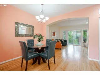 Photo #5: 20072211 Listing