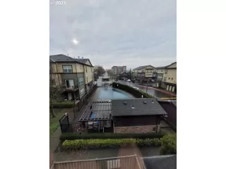 Photo #6: 20072323 Listing