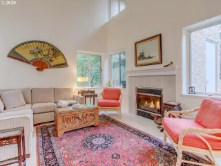 Photo #1: 20072336 Listing