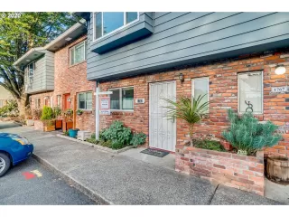 Photo #1: 20072565 Listing