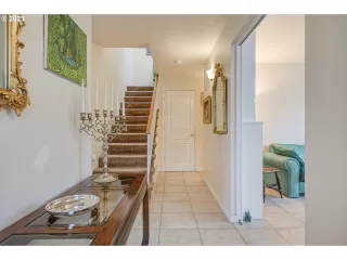 Photo #1: 20074258 Listing