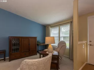 Photo #2: 20074391 Listing 