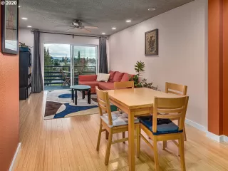 Photo #3: 20075499 Listing