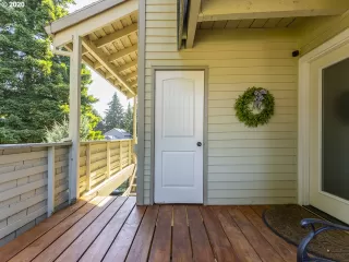 Photo #2: 20075663 Listing