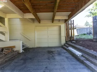 Photo #5: 20075663 Listing