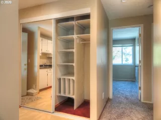 Photo #1: 20075721 Listing