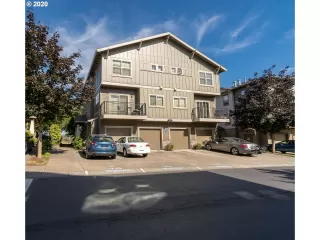 Photo #1: 20076303 Listing 