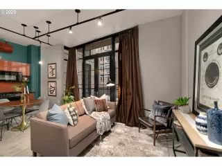 Photo #2: 20076591 Listing 