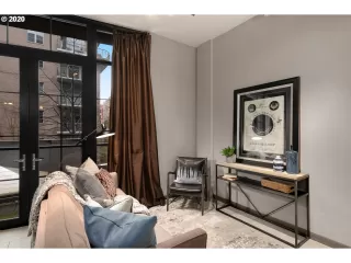 Photo #3: 20076591 Listing 